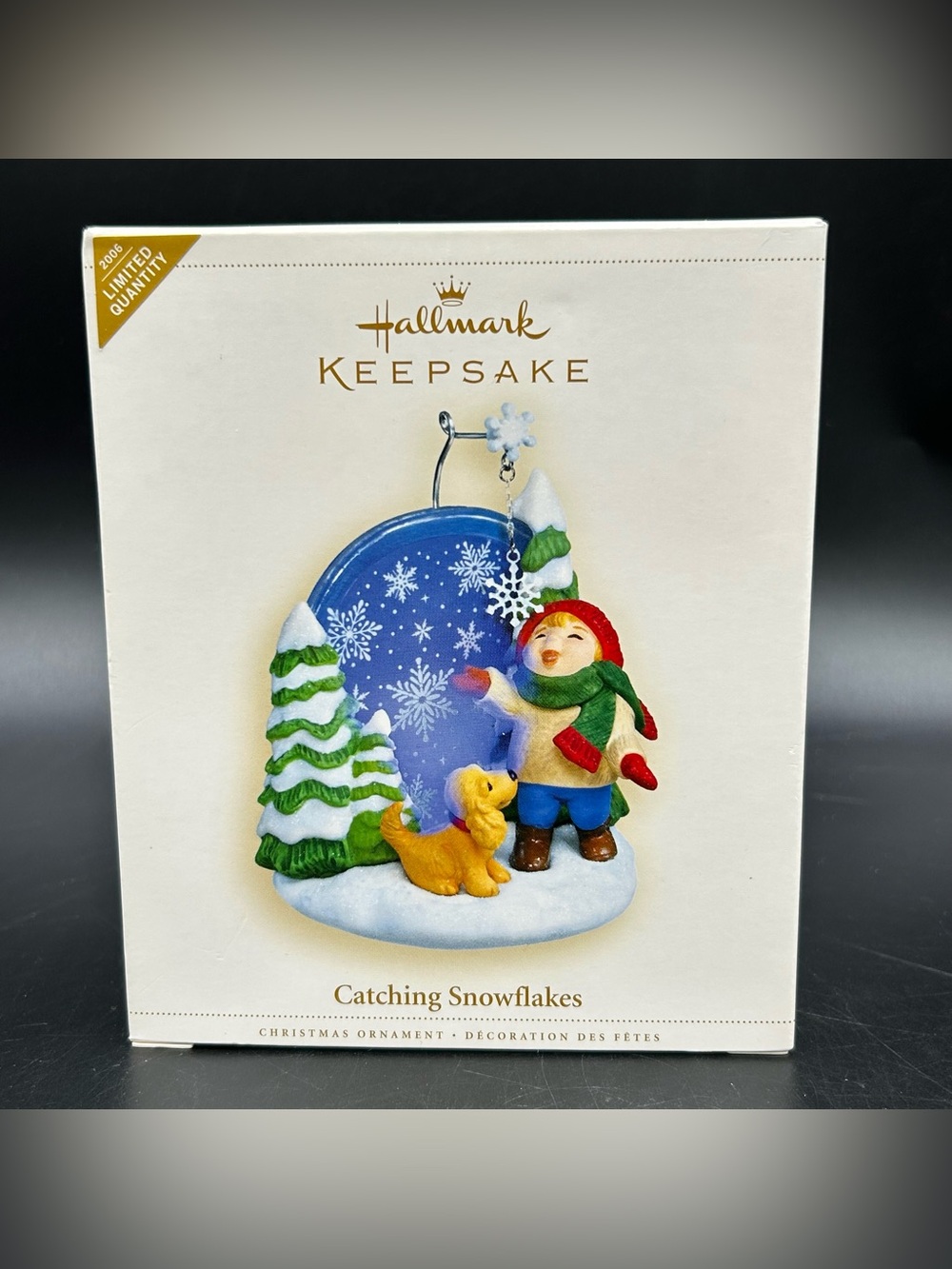 2006 Hallmark Catching Snowflakes Ornament Limited Quantity Light QXE3256